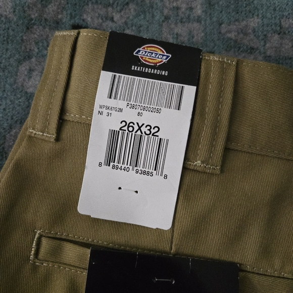 Dickies Skateboarding boys 26 x 32 Regular Fit Brown NWT Center Crease 112024 - Picture 3 of 9